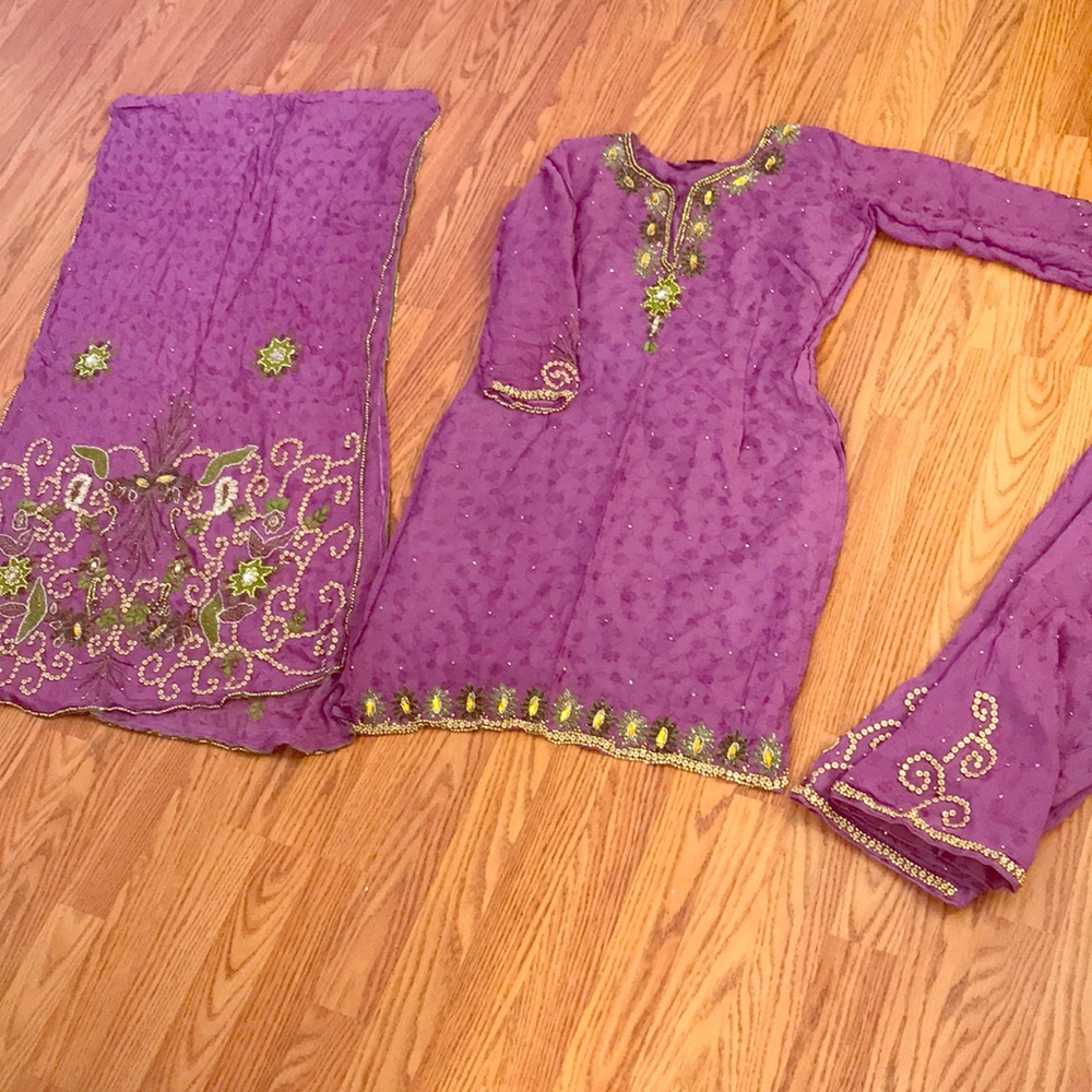 ❗️SALE❗️Salwar kameez